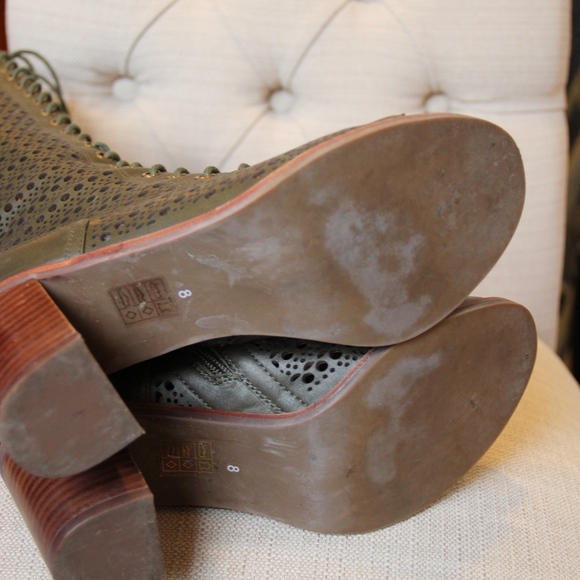 Jeffrey Campbell Rilla Boots in Moss Green - Picture 8 of 8